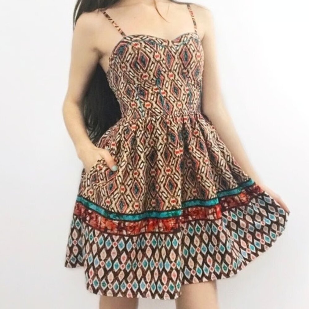 AMERICAN RAG CIE SZ S Fitted bodice, Smocked stretch back Tribal Print Sundress